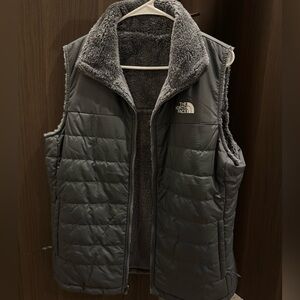 The North Face Mossbud Reversible Vest